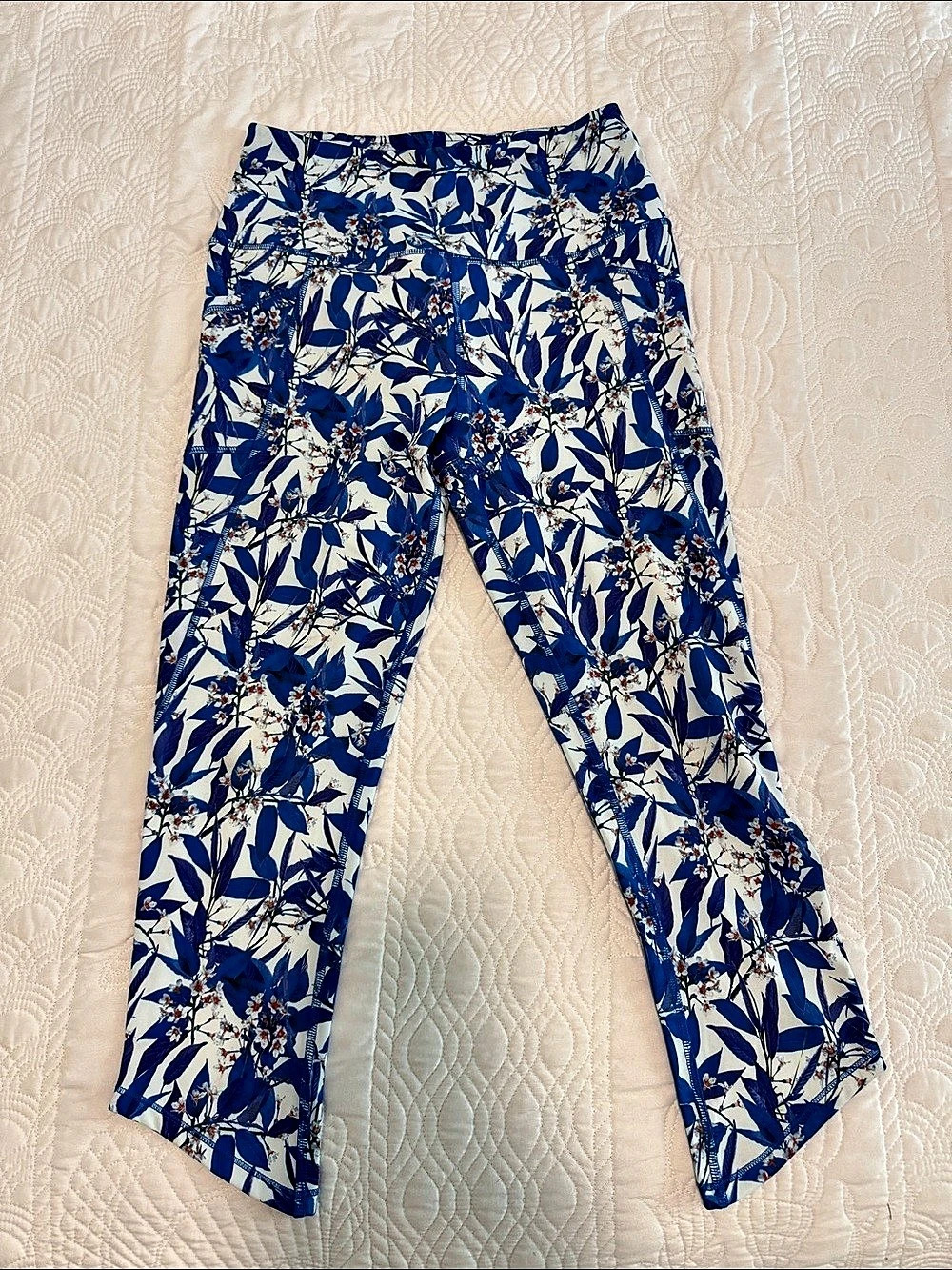 Gottex- Floral Leggings in Blue & White Size Small